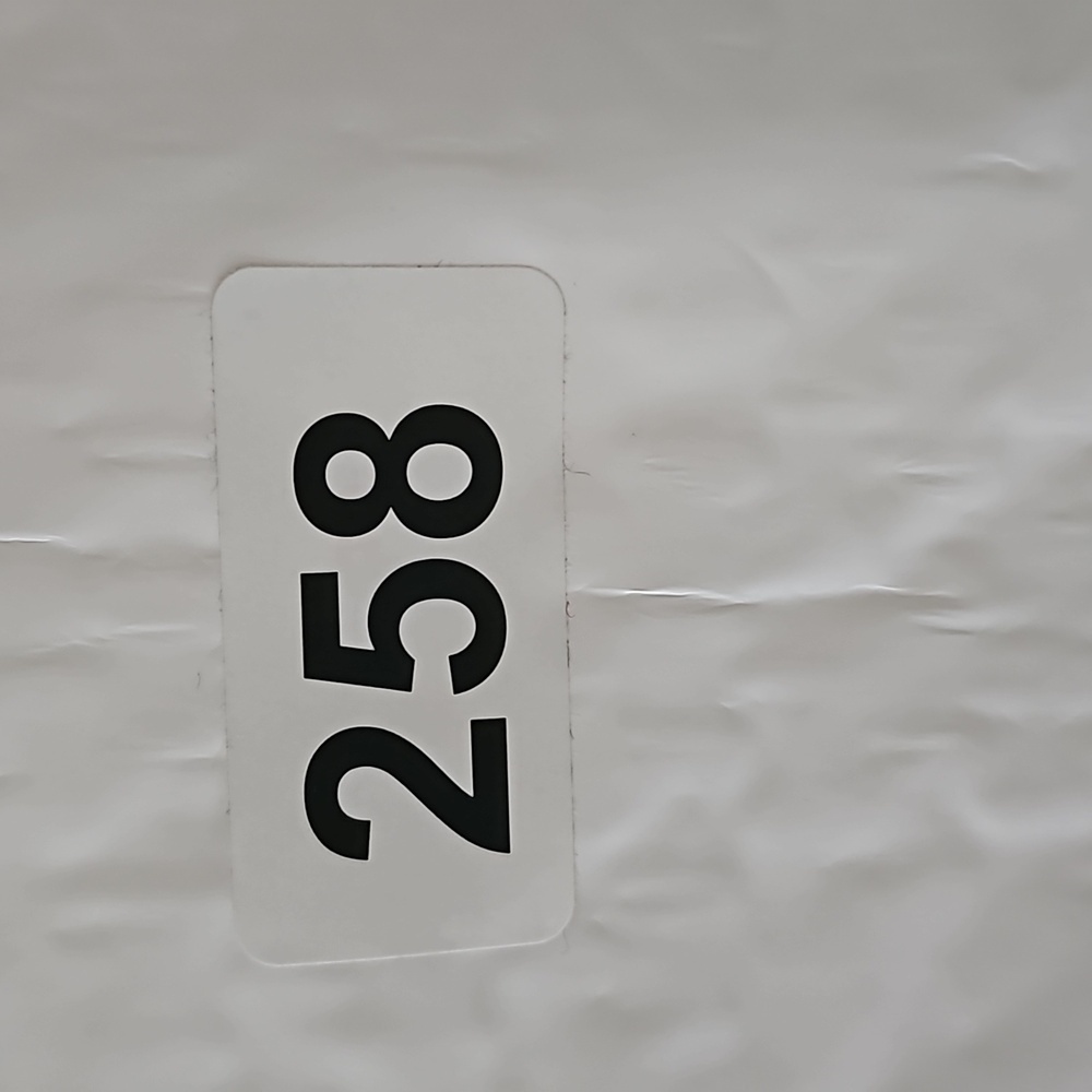 New Walt Disney Minnie Mouse Spinner Keychain featuring a cat design - Picture 8 of 8